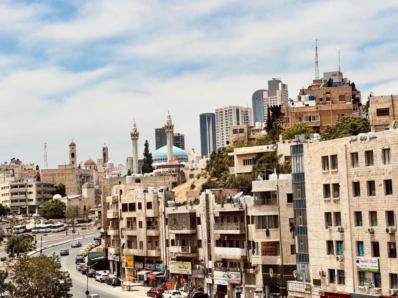 New Merryland Hotel Amman Bagian luar foto